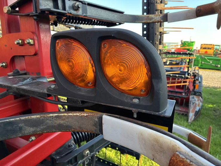 case-ih-200-image-26