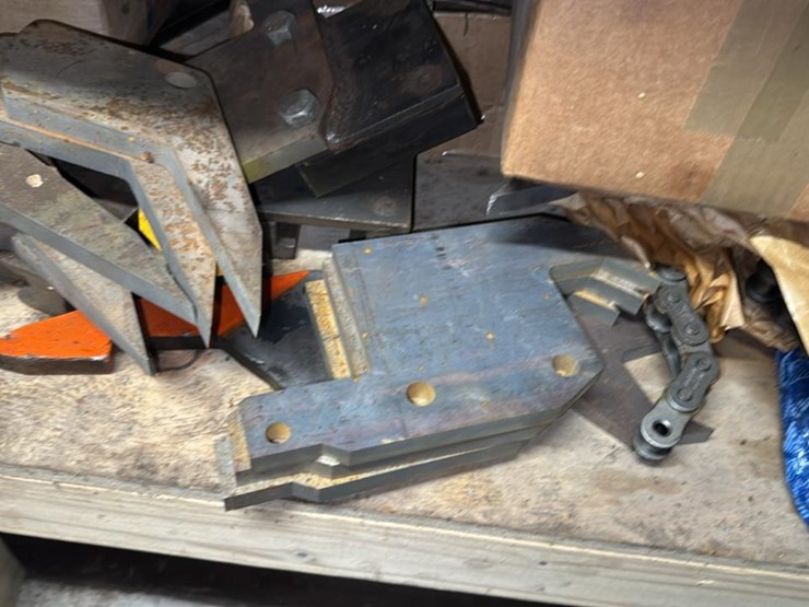 #170-•-contents-of-shelf-four*-image-13