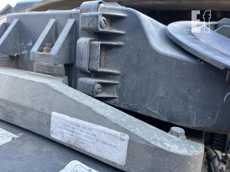 2012-freightliner-cascadia-125-image-57