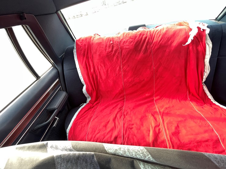 #1200-•-1986-ford-crown-victoria-**recommend-trailering**-(has-mn-title)-image-15