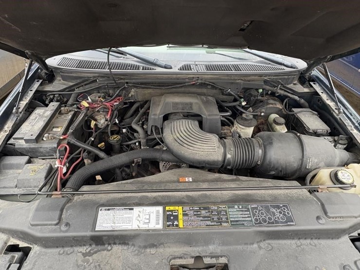 ford-f150-xlt-image-16