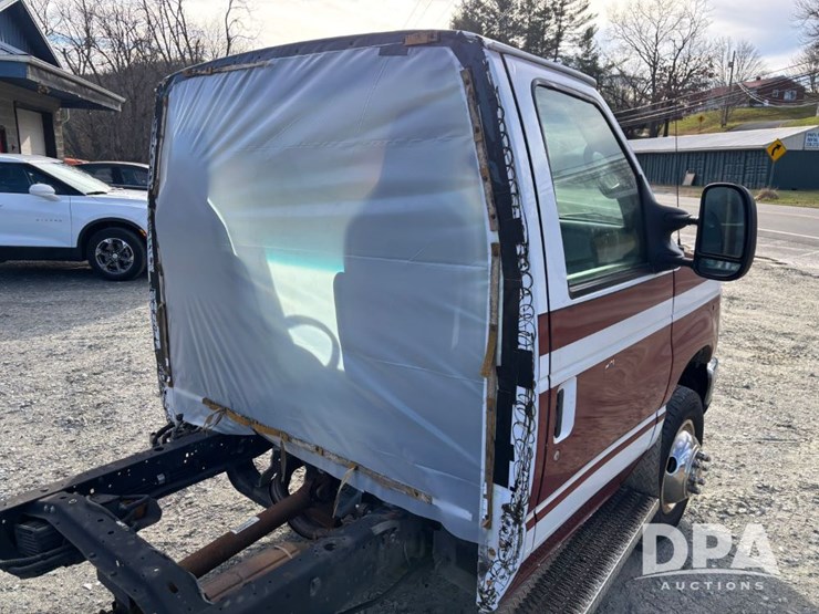 ford-e450-image-36