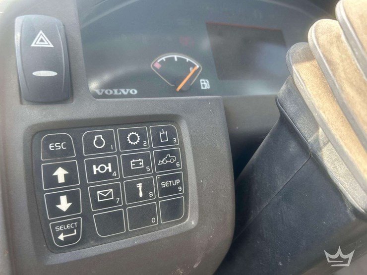 2014-volvo-l60g-image-19