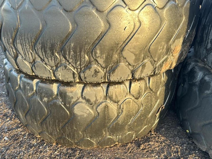 #145-•-loader-tires*-image-6