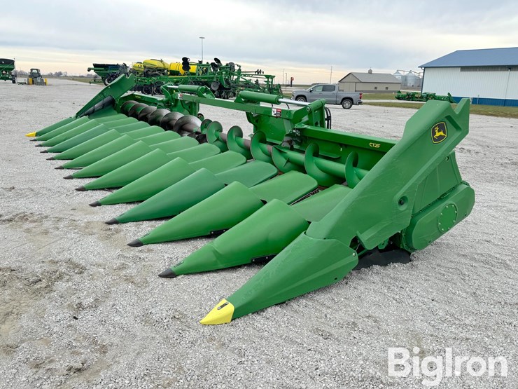 john-deere-c12f-image-1