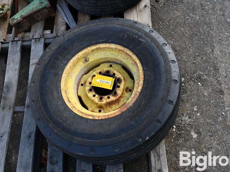 bkt-rib713-if280/70r15-tire-on-6-bolt-rim-image-4