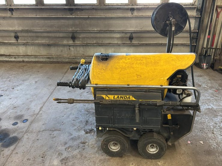 #153-•-landa-hot-water-pressure-washer*-image-3