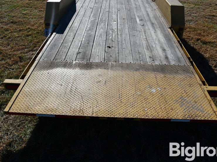 2011-corn-pro-21'-t/a-tilt-deck-trailer-image-19