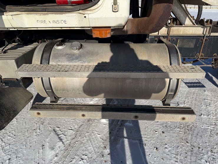 2006-mack-chn613-image-22