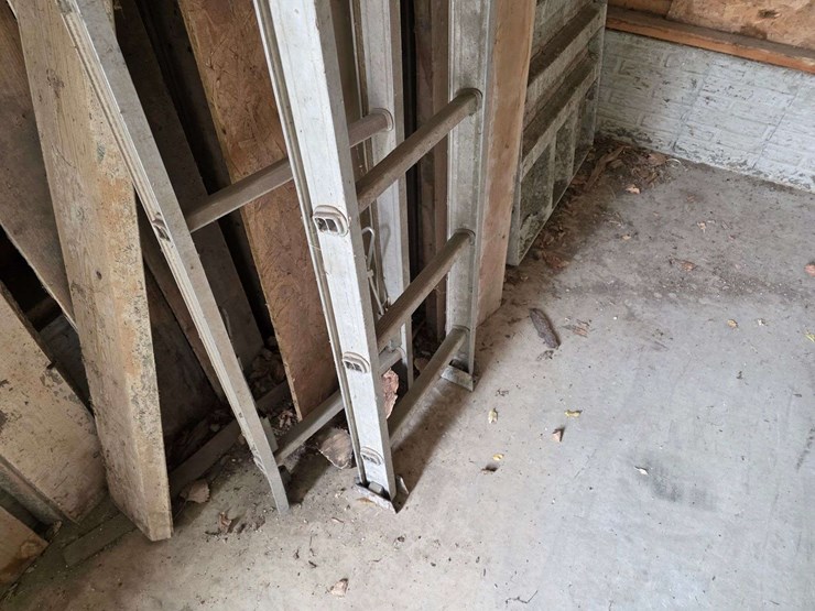 craftsman-28’-aluminum-extension-ladder-image-2