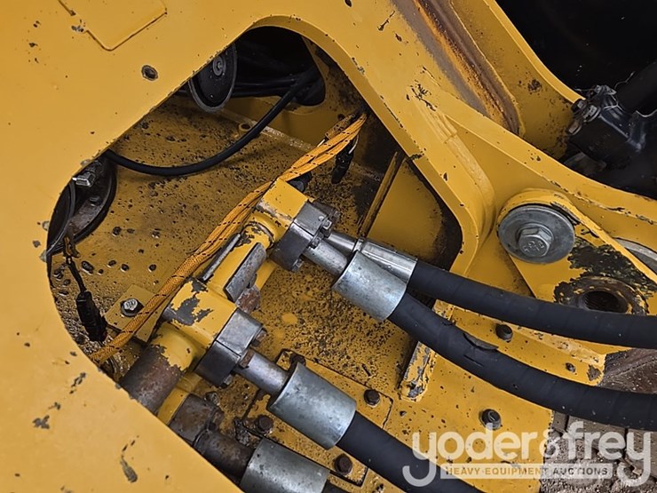 2012-caterpillar-349el-image-56