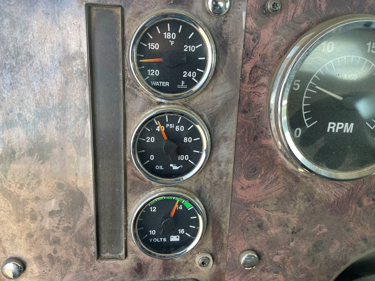 #1000-•-2007-international-transport-truck-tractor-(has-mn-title)-image-30