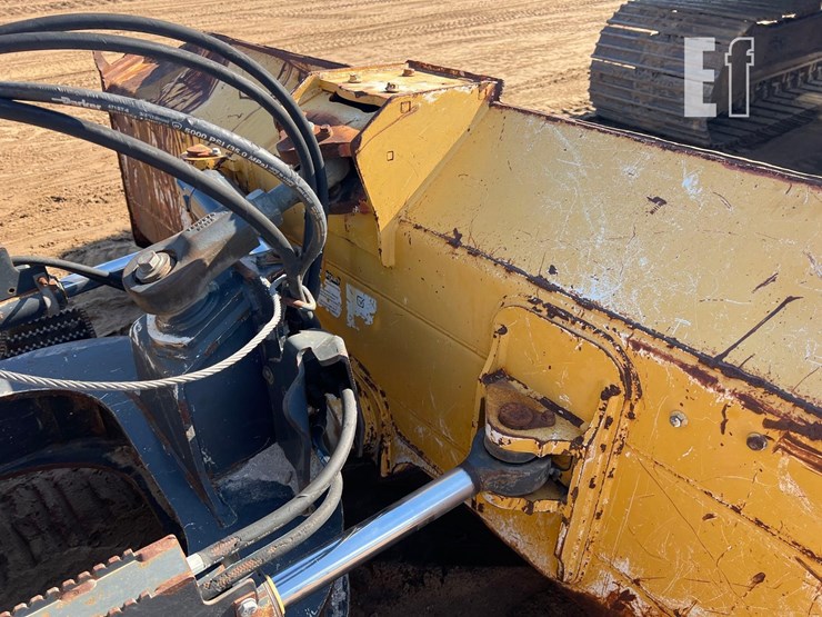 2015-deere-550k-lgp-image-19