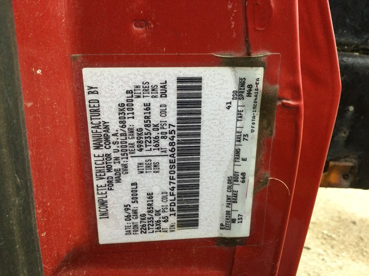 #4553-•-1995-ford-1-ton-flatbed-truck:-(has-clear-wi-title)-image-7