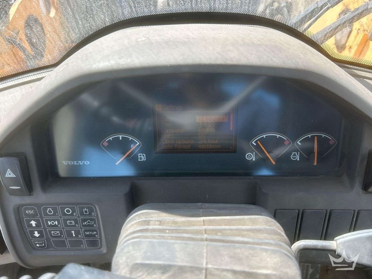 2014-volvo-l60g-image-13