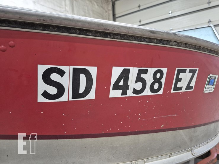 1984-lund-18ft-boat-image-13