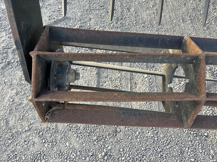 john-deere-2210-image-38