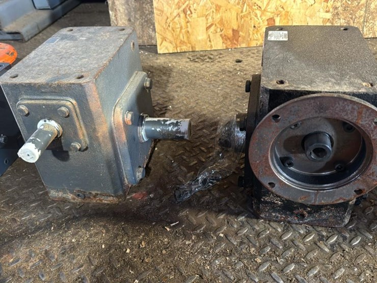 #171-•-hydraulic-gear-boxes-image-4