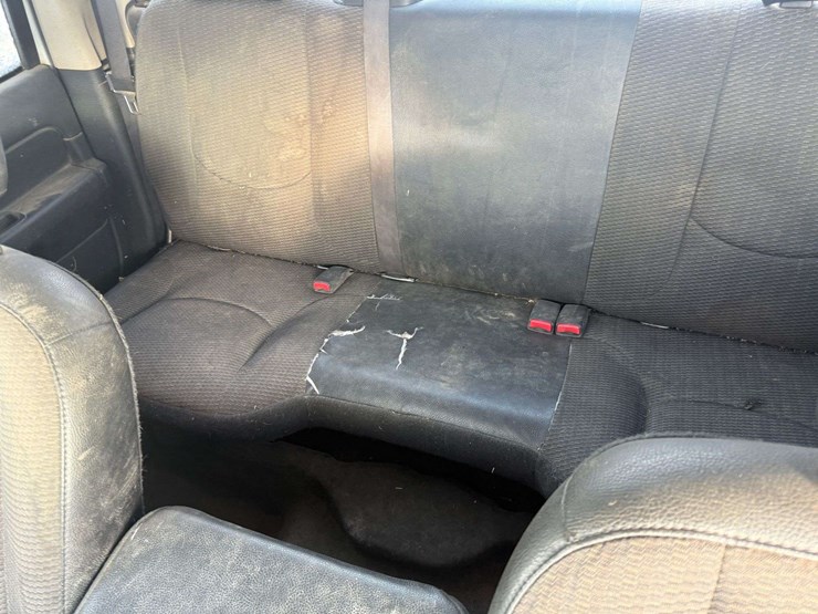 2004-dodge-ram-1500-image-15