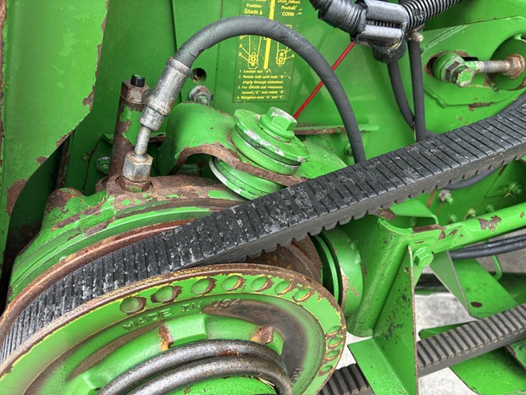 john-deere-2000-image-19