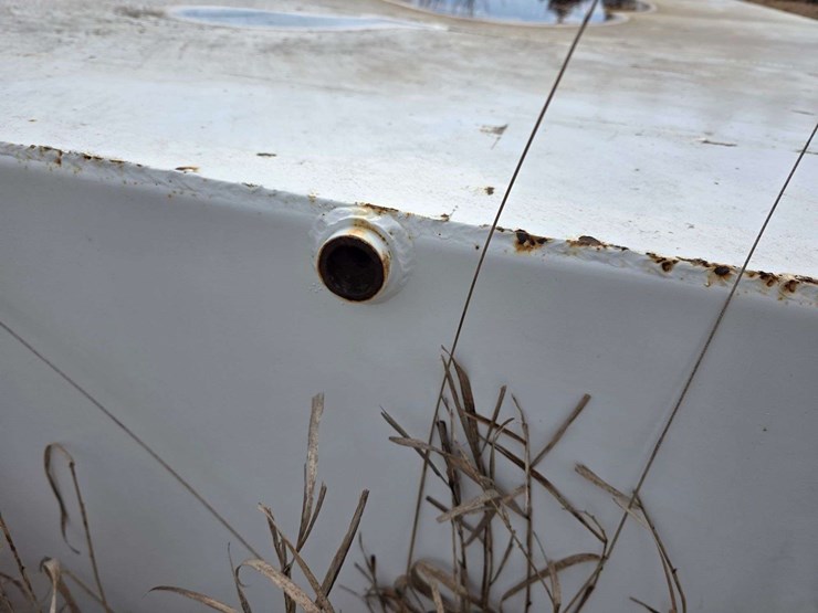 steel-fuel-containment-system,-8’-x-16’-x-32”,-new-tank-that-has-never-had-a-tank-in-it-image-3