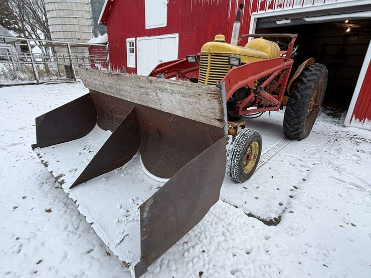 1955-minneapolis-moline-ub-image-2