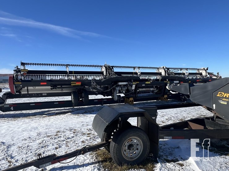 2023-case-ih-45-image-3