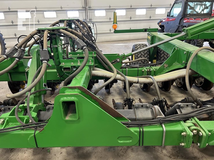 john-deere-1890-image-23