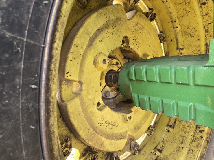 john-deere-4630-image-11