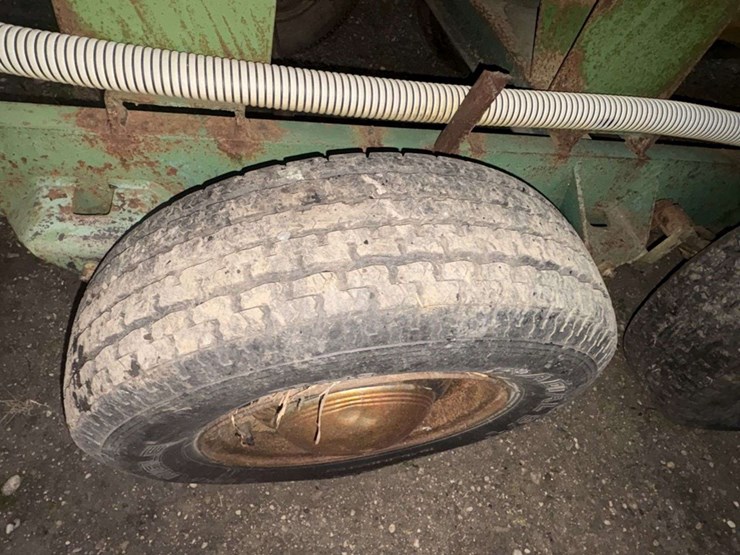 liquid-tender-trailer,-approx-750-gal-poly-tank,-st225/74r15-tires,-3”-fill,-30-gal-poly-inductor-co-image-12