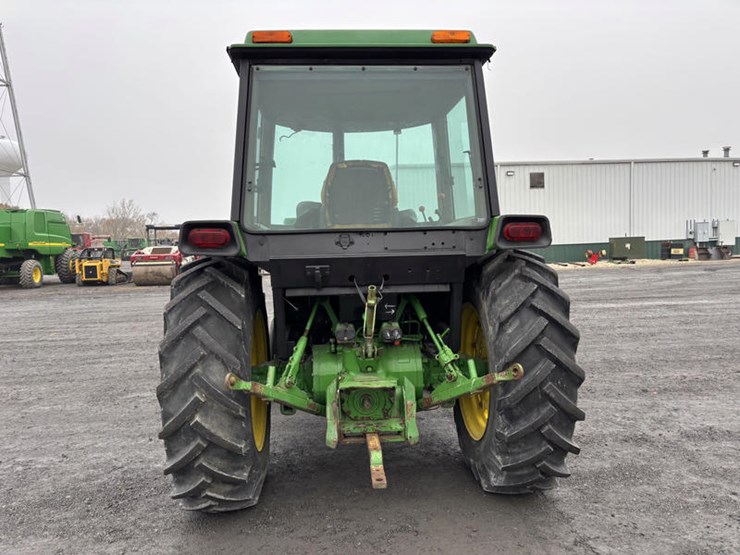 john-deere-2550-image-16