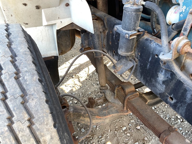 international-4700-image-43