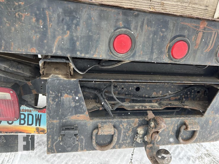 2001-ford-f450-xl-image-27