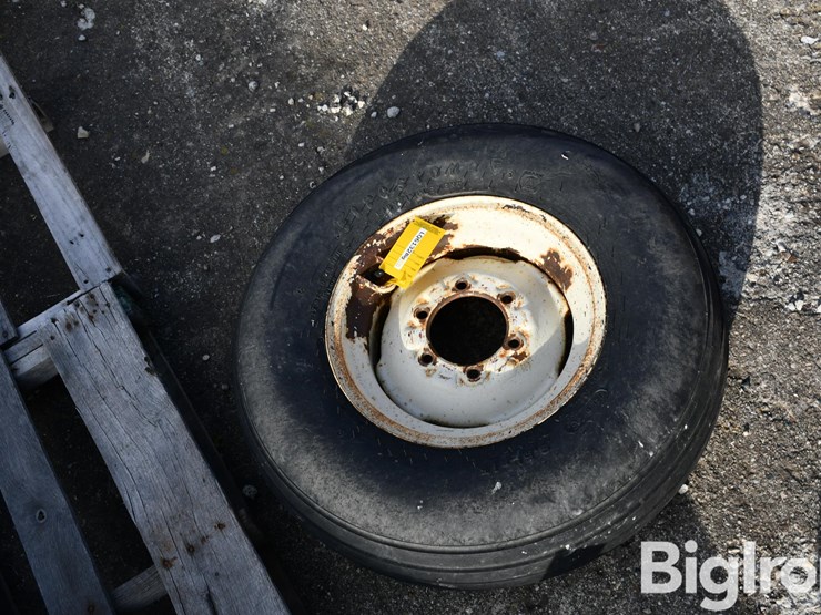 firestone-9.5l-15-tire-on-6-bolt-rim-image-7