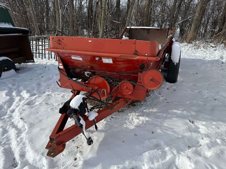 new-holland-185-image-3