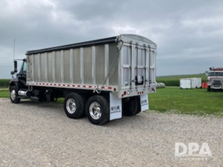 2010-international-durastar-4400-image-3