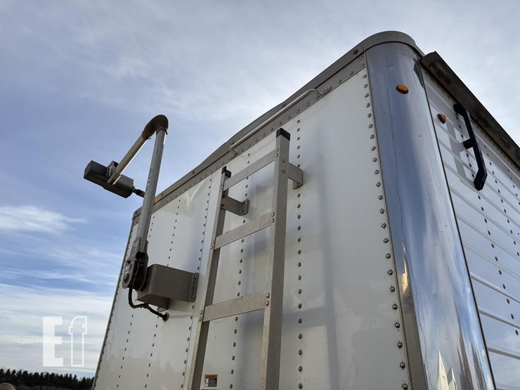 2014-wilson-grain-trailer-image-47