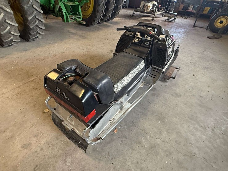 1974-caterpillar-440-image-8