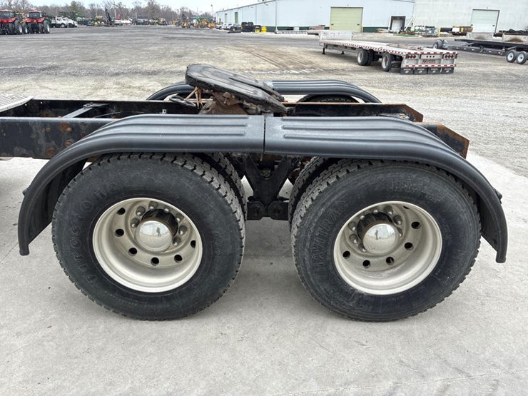 2007-kenworth-t800-image-46