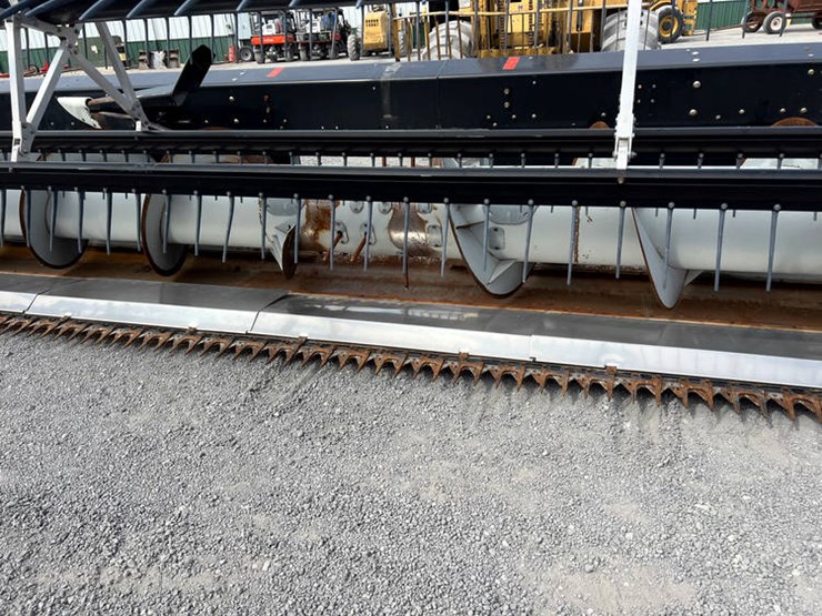 #113999-•-gleaner-bean-head-#30frhp84588-image-6