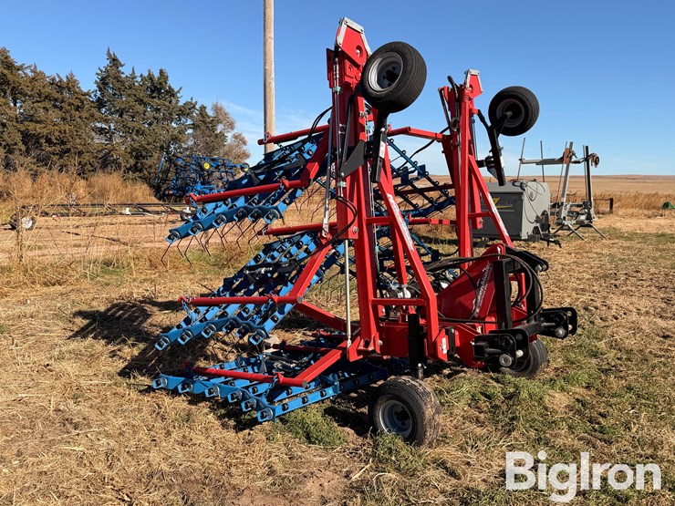 2022-hatzenbichler-30'-hydraulic-comb-harrow-image-3