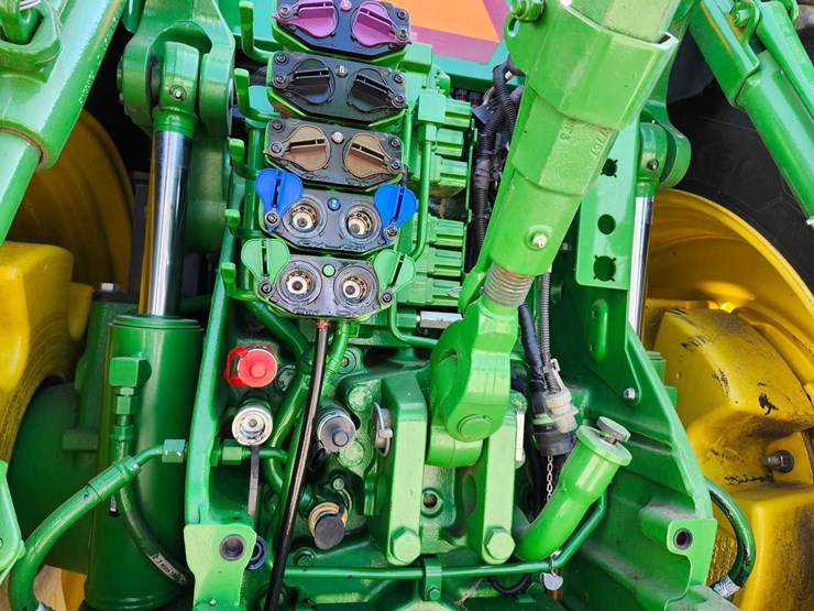 john-deere-8r-280-image-10