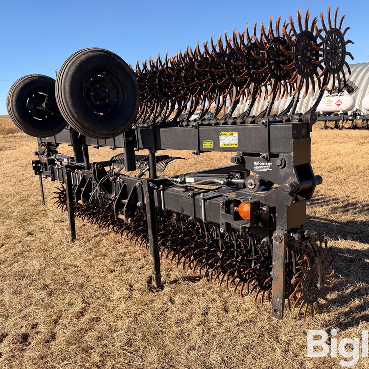 Yetter 30' Rotary Hoe