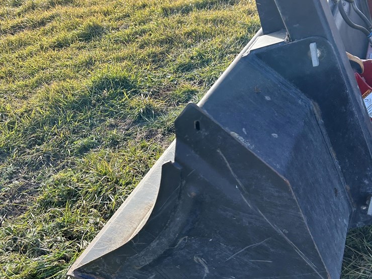 2022-case-ih-maxxum-150-image-11