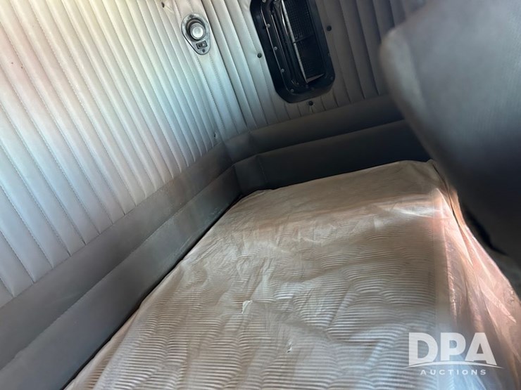 2009-kenworth-t800-image-40