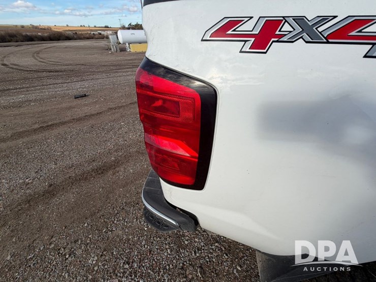 2017-chevrolet-1500-image-31