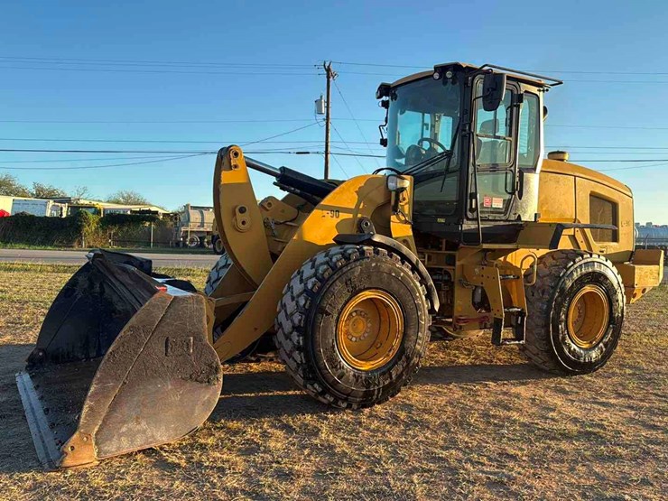 caterpillar-930m-image-1