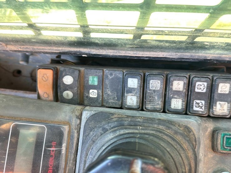 takeuchi-tl12-image-34