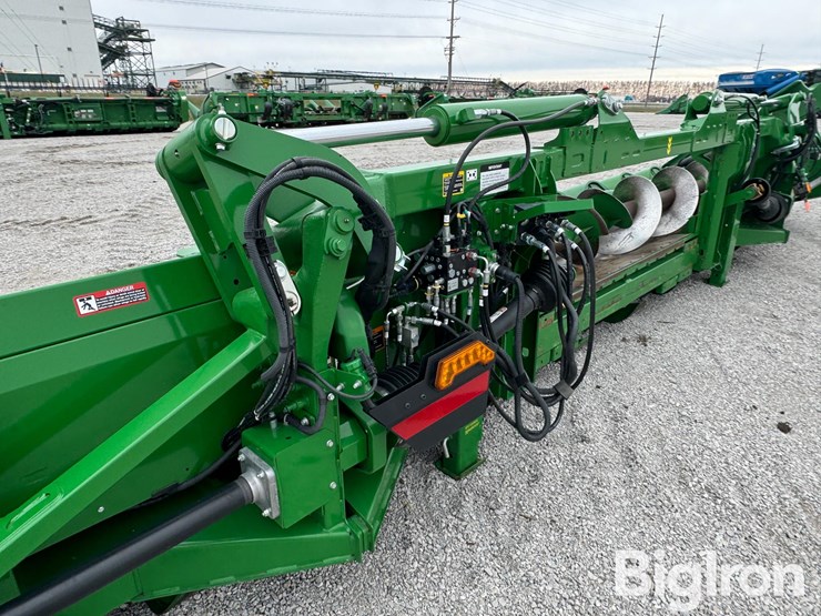 john-deere-c12f-image-20