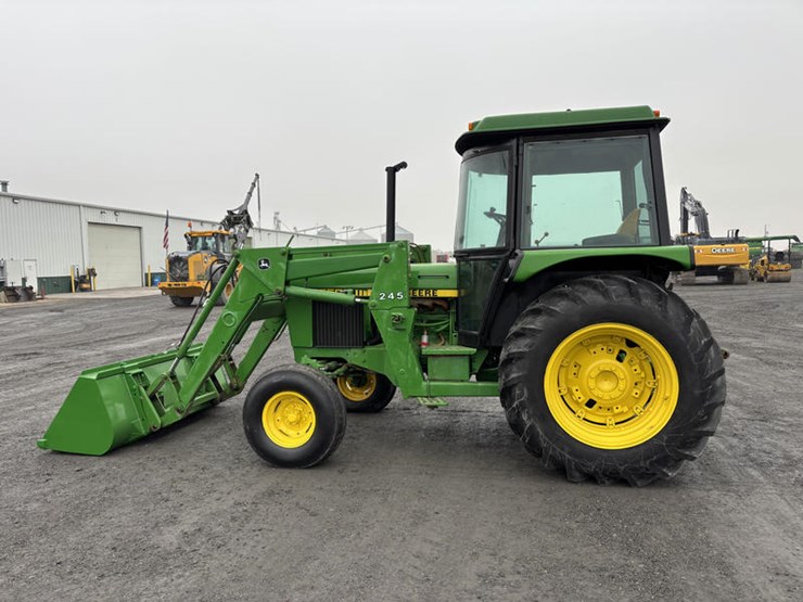 john-deere-2550-image-10